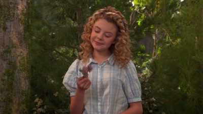 Okay? I've climbed trees,
hid in bushes, and nothing! - Raven's Home