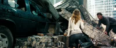 Okay, I've got to try and help. - Transformers: Dark of the Moon