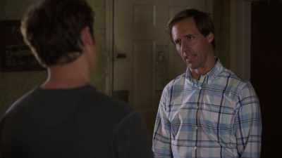 Okay, so just go kick his ass, Dad.
Like you did to that flasher. - Father of the Year