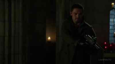 Okay, just pull up his sleeve. - Beauty and the Beast