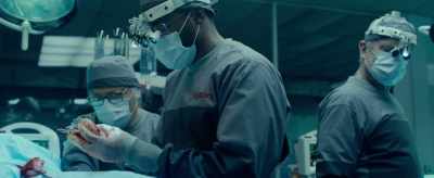 Okay, kidney out. - The God Committee
