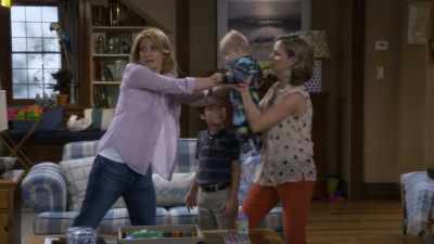 Okay. Kimmy, here.
I'll... I'll take Comet. - Fuller House