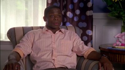 Okay, you know what, guys?
You don't have to wait out here. - Psych