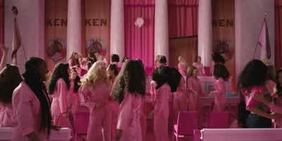 Okay, ladies, let's do this. - Barbie