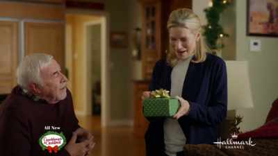 - Okay. [laughs] - Sister Swap: A Hometown Holiday