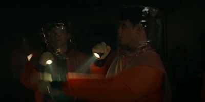 Okay, let's get
some lights set up, - The Hot Zone