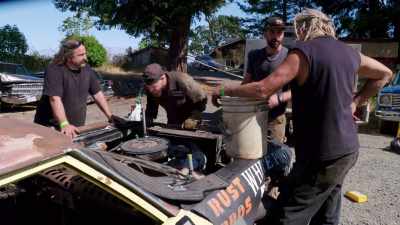 Okay, let's go. I know there's
a black and white car - Rust Valley Restorers