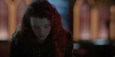 Okay let's not let her get you
distracted from research mode. - Vampire Academy