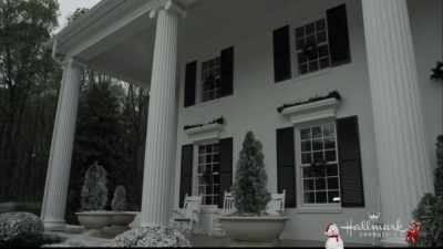 Okay, let's see, well,
these windows aren't standard - Christmas Wishes & Mistletoe Kisses