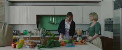 Okay. Let's start juicing. - Swallow