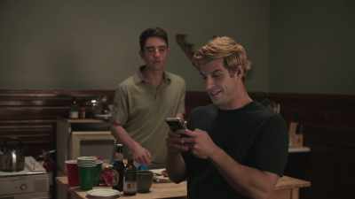 Okay, let's turn
on the daddy finder. - Sugar Highs