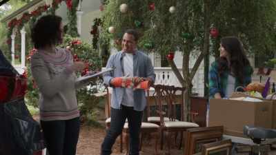 Okay, this looks amazing. - A Christmas Open House
