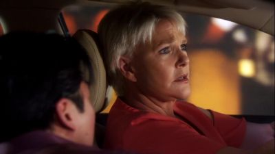 Okay, we lost them.
Where do I go? - Burn Notice