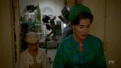 Okay, Mamacita, let's go to work. - FEUD