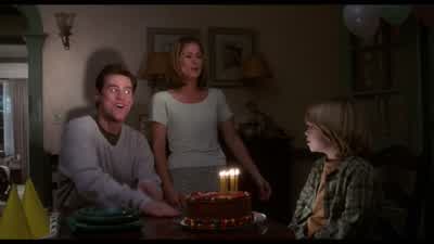 - okay, Max, make a wish. - Liar Liar