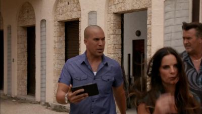 - OKAY, MIKE'S WAY OUT
IN THE EVERGLADES. - Burn Notice