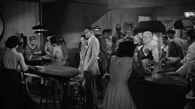 Okay, miss, want my bank roll
before they button up this joint for good? - The Phenix City Story
