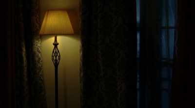 Okay, miss,
who's in your house? - Cucuy: The Boogeyman