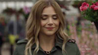 -"Okay, Mom, I'll call you later.
- What happened? - Betting On The Bride