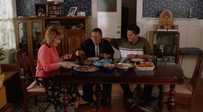 -OKAY, MUCHACHOS. LET'S EAT. - Baywatch