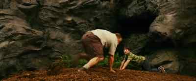 Okay. Now, no sudden movements. - Zookeeper