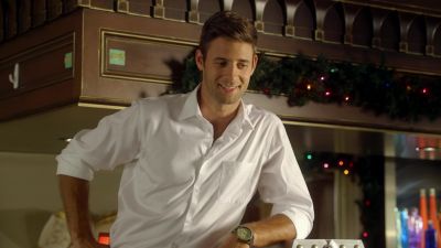 Okay now you're just trying to push my buttons - Best Christmas Party Ever