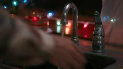 Okay. Oh, okay. - Home Sweet Christmas