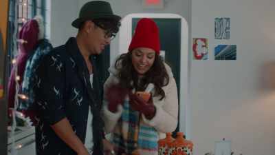 Okay. Oh, um,
you guys, I'm sorry, - Friends & Family Christmas