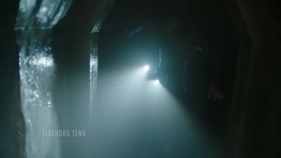 - Okay.
- Oh, wait.
 Wait, wait, wait, wait. - Fear the Walking Dead