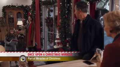 - Okay.
- Oh! Which reminds me, Sydney... - Hope at Christmas
