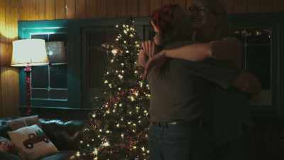 - Okay, oh yes.
- That's my girl. - City of Trees