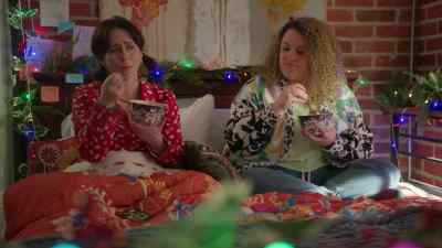 Okay, okay, I have something
that might cheer you up. - The Holiday Junkie