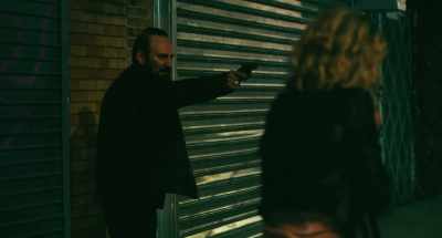 Okay, okay.
Jennifer, get in the car. - Ramy
