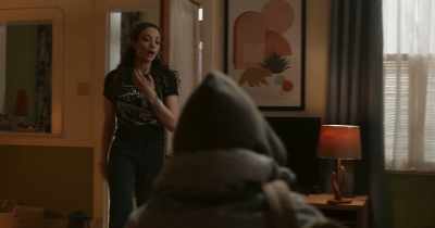 Okay, okay, okay.
Maya, Maya, Maya, - The Republic of Sarah