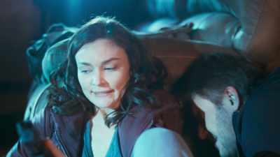 Okay, okay, okay. - Scarlett