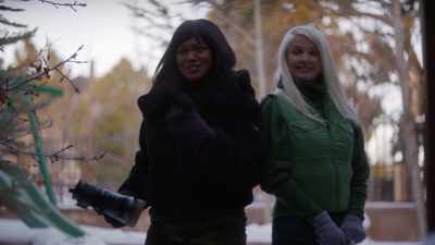 Okay, okay. Ready? - The Holiday Proposal Plan