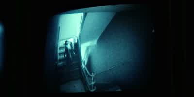 Okay. Okay, that worked. Now, get out of there. Go! Go! - Stranger Things