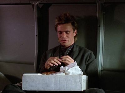 Okay, Omar's still out cold. - MacGyver