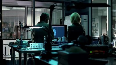 Okay, on the left,
Braun prints we got
from the coroner. - CSI: Crime Scene Investigation