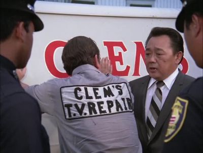 OKAY, OPEN UP THE TRUCK. - Hawaii Five-0