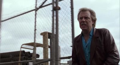 Okay Oscar I'll pass you off at the head - Short Circuit 2