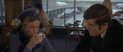 - Okay, pal?
- Yeah, fine. - Skyjacked