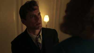 Okay.
(panting and sniffling) - The Last Tycoon