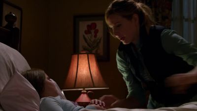 Okay, put your arms around my neck. - Criminal Minds