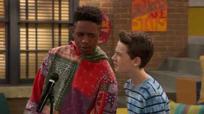 Okay, me putting
it in your locker, - Raven's Home