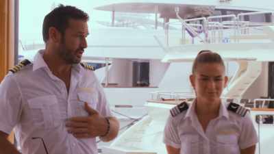 Okay, so quickly,
blue shirts on, - Below Deck Down Under
