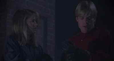 Okay, quickly. On three, okay? - Flowers in the Attic