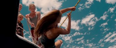 Okay ready - Piranha 3D