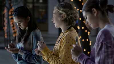 Okay, remember, on one side
you write something you wanna let go of, - Life by Ella