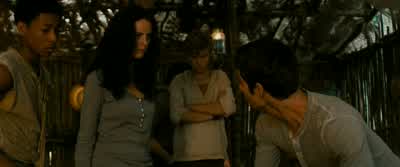 Okay. You shouldn't be here! You shouldn't be here! No! Watch out! Get the syringe! Let go! - The Maze Runner